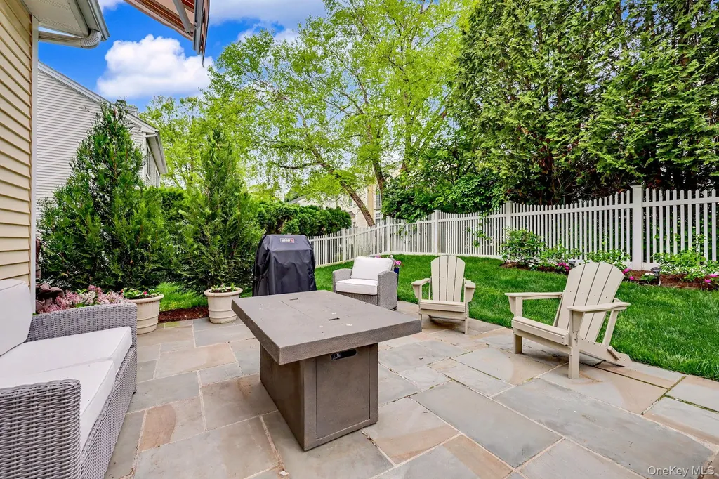 32 Valimar Boulevard White Plains NY 10603