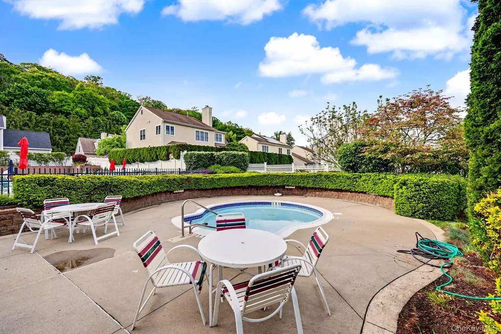 32 Valimar Boulevard White Plains NY 10603