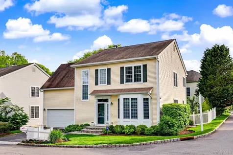 32 Valimar Boulevard White Plains NY 10603