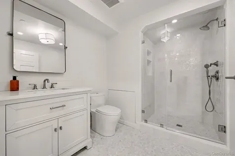 32 Valimar Boulevard White Plains NY 10603