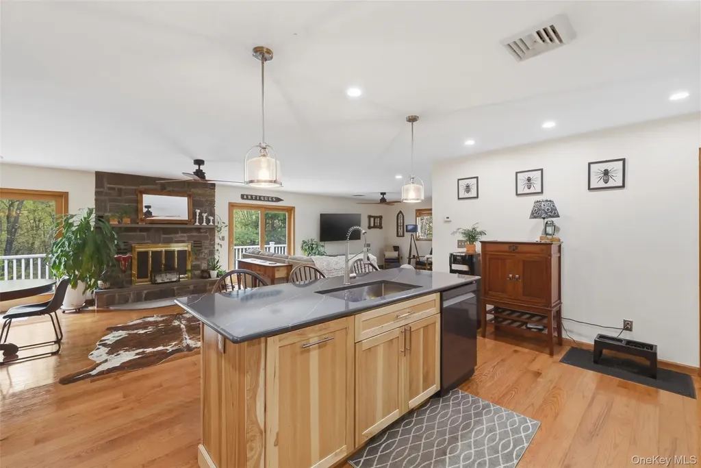 128 Sawmill Road Red Hook NY 12571