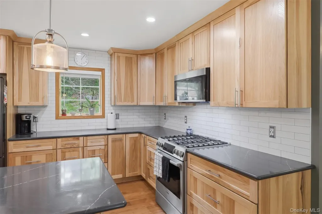 128 Sawmill Road Red Hook NY 12571