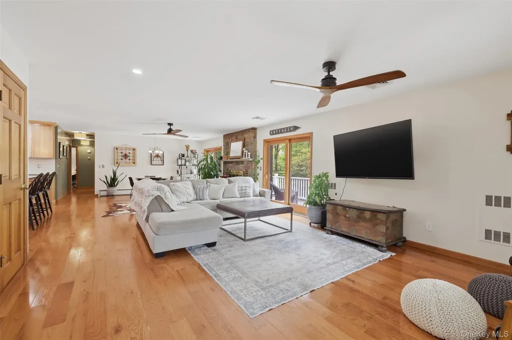 128 Sawmill Road Red Hook NY 12571