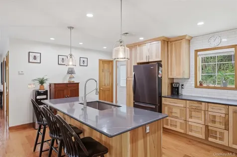 128 Sawmill Road Red Hook NY 12571