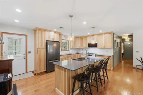128 Sawmill Road Red Hook NY 12571
