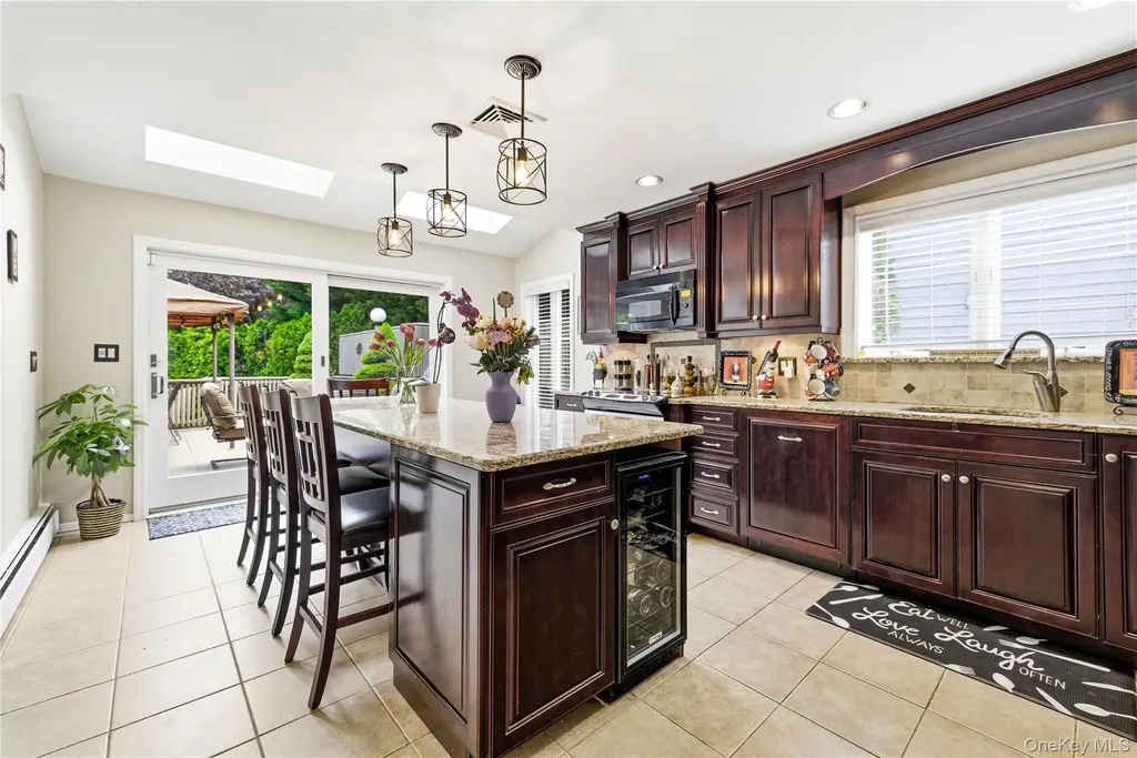 3379 Harold Street Oceanside NY 11572