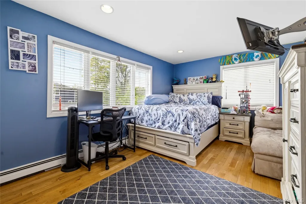3379 Harold Street Oceanside NY 11572