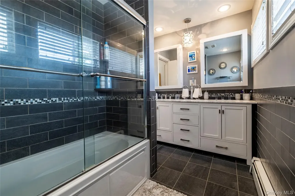 3379 Harold Street Oceanside NY 11572