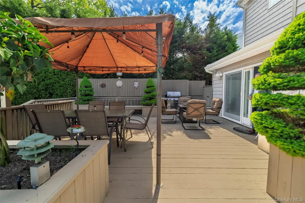 3379 Harold Street Oceanside NY 11572