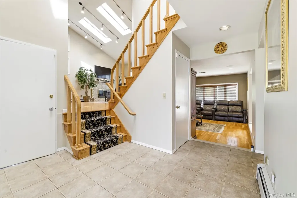 3379 Harold Street Oceanside NY 11572
