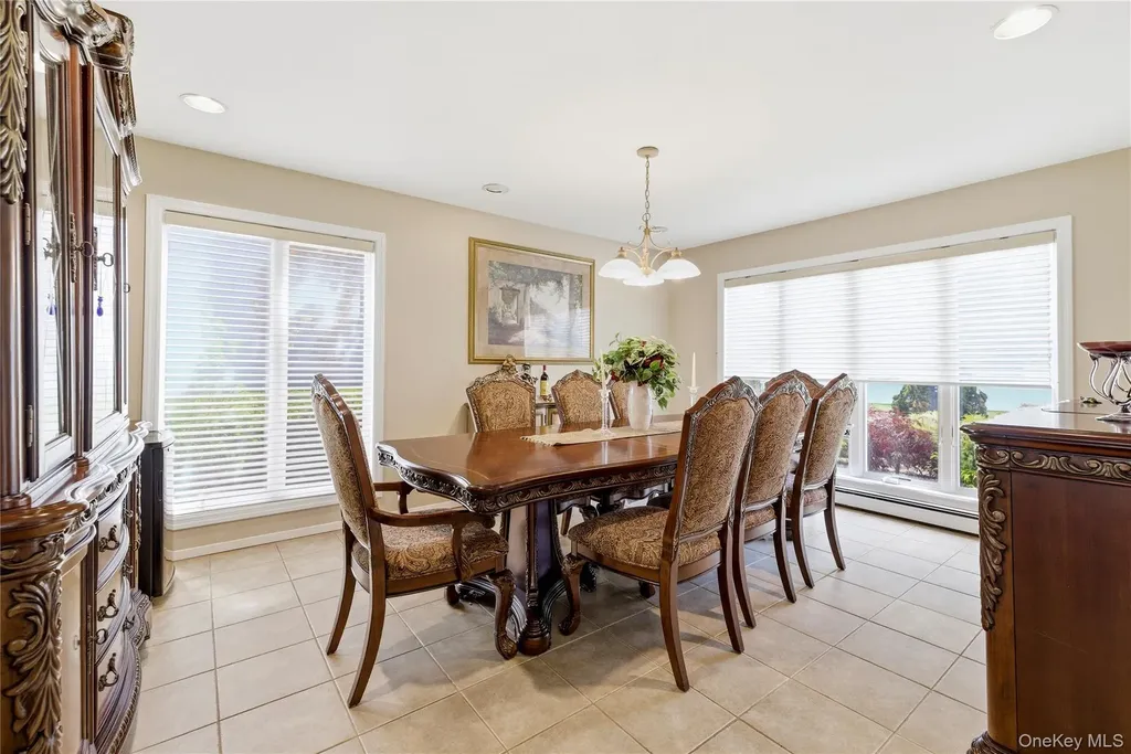 3379 Harold Street Oceanside NY 11572