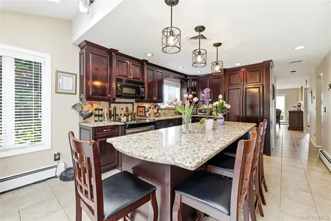 3379 Harold Street Oceanside NY 11572