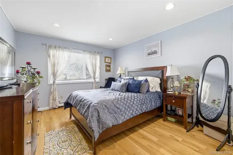 3379 Harold Street Oceanside NY 11572
