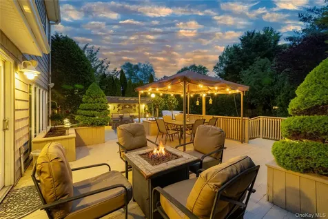 3379 Harold Street Oceanside NY 11572