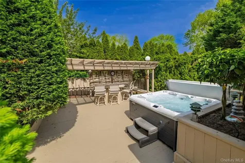 3379 Harold Street Oceanside NY 11572