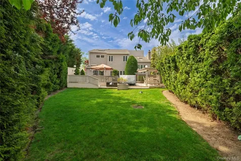 3379 Harold Street Oceanside NY 11572