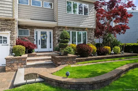 3379 Harold Street Oceanside NY 11572