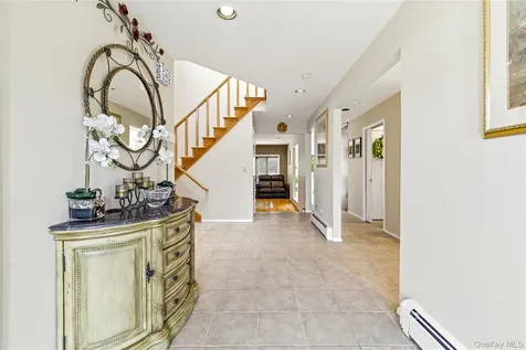 3379 Harold Street Oceanside NY 11572