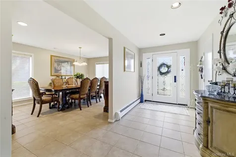 3379 Harold Street Oceanside NY 11572