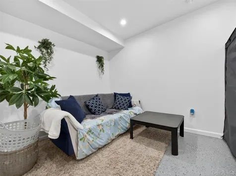 41 Mclaughlin Avenue West Haverstraw NY 10993