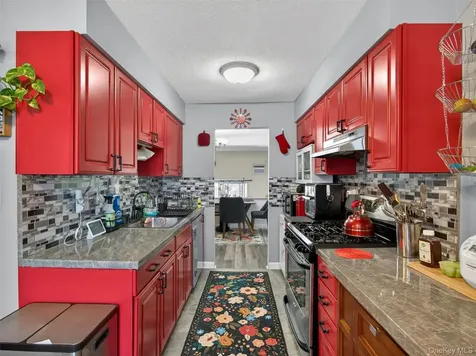 41 Mclaughlin Avenue West Haverstraw NY 10993