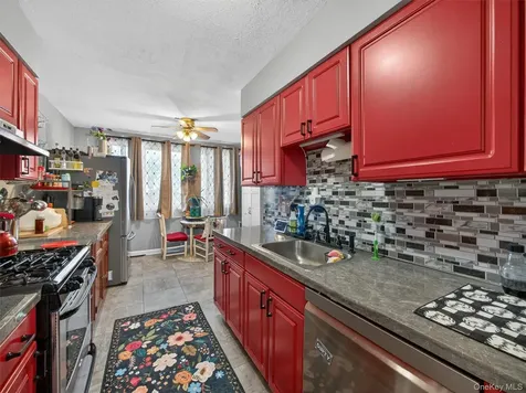 41 Mclaughlin Avenue West Haverstraw NY 10993