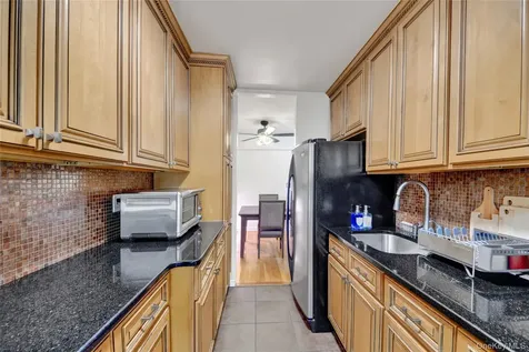 300 N Broadway Yonkers NY 10701