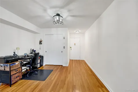 300 N Broadway Yonkers NY 10701
