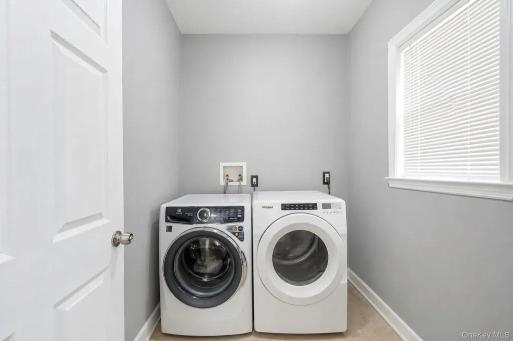 72 Rushmore Street South Huntington NY 11746