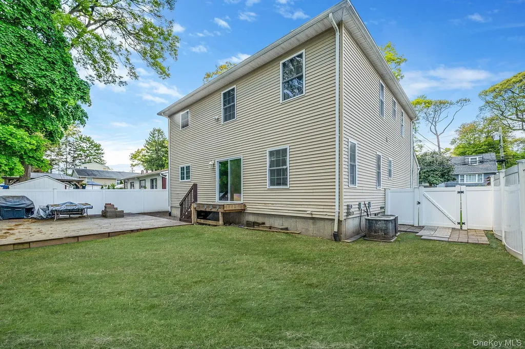 72 Rushmore Street South Huntington NY 11746
