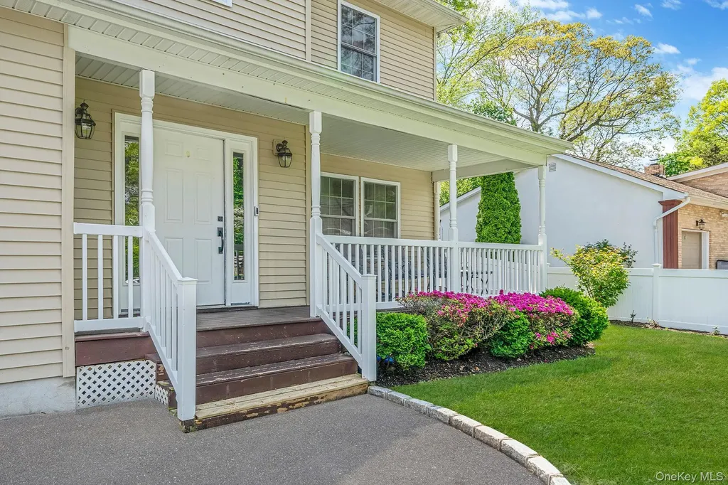 72 Rushmore Street South Huntington NY 11746