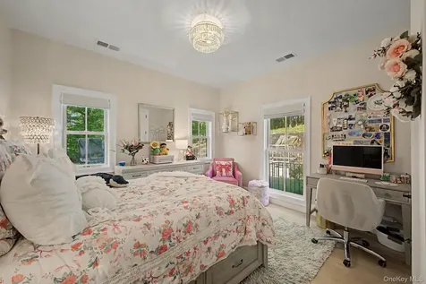 40 Hamilton Drive Chappaqua NY 10514