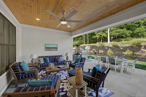 40 Hamilton Drive Chappaqua NY 10514