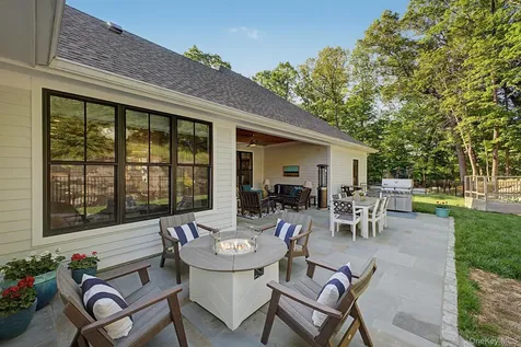 40 Hamilton Drive Chappaqua NY 10514