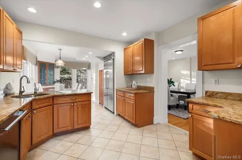 68 A Carlton Avenue Port Washington NY 11050