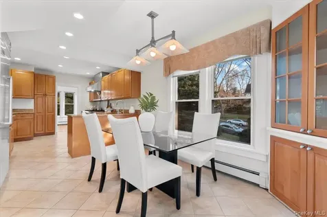 68 A Carlton Avenue Port Washington NY 11050