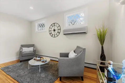 68 A Carlton Avenue Port Washington NY 11050