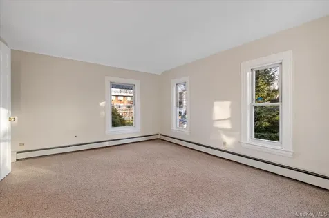 68 A Carlton Avenue Port Washington NY 11050
