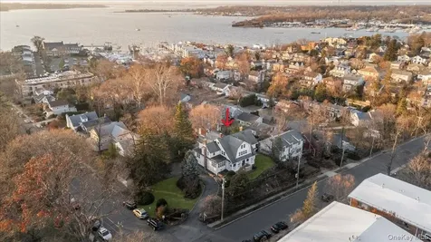 68 A Carlton Avenue Port Washington NY 11050