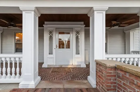 68 A Carlton Avenue Port Washington NY 11050