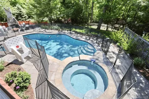 2 Phillips Drive Stony Point NY 10980
