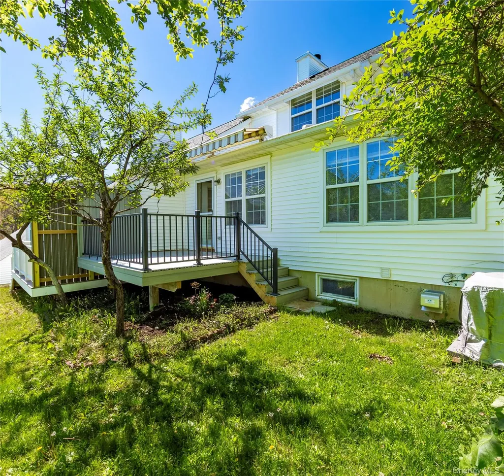 12 John Kane Court Pawling NY 12564