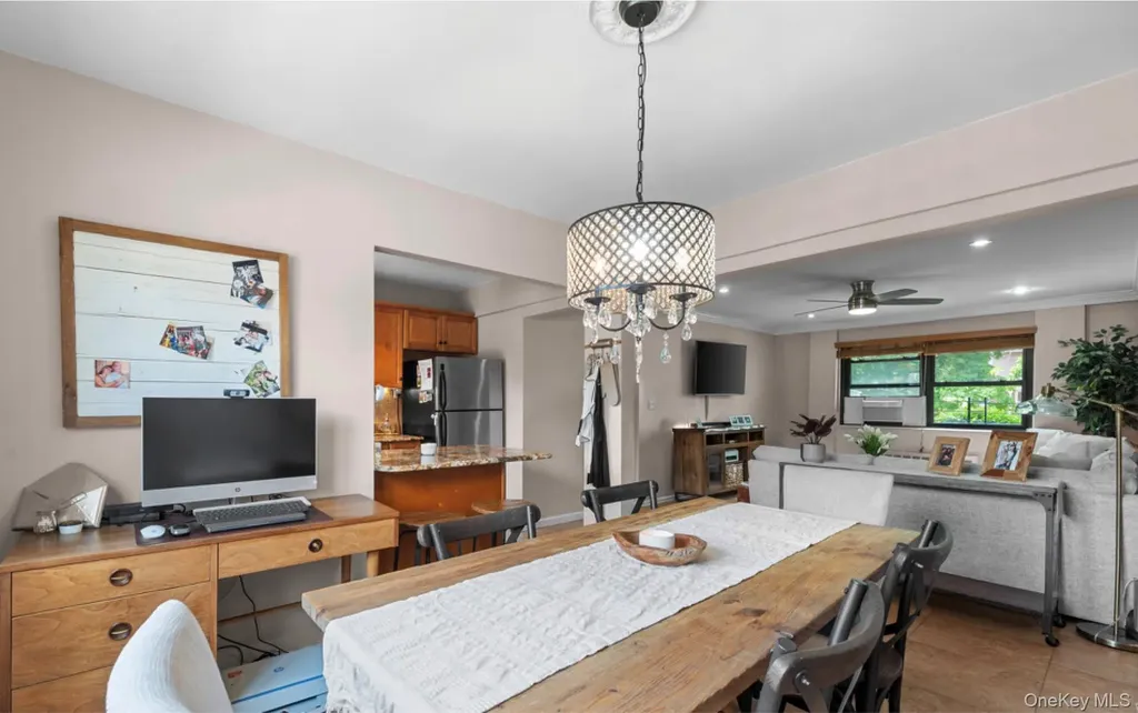 81-16 155 Howard Beach NY 11414