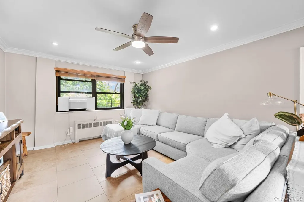 81-16 155 Howard Beach NY 11414
