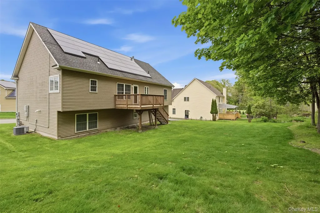 10 Village Gate Way Monroe NY 10950
