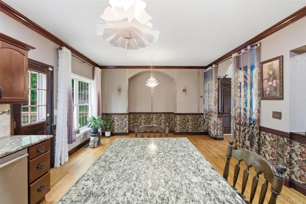 10 Village Gate Way Monroe NY 10950