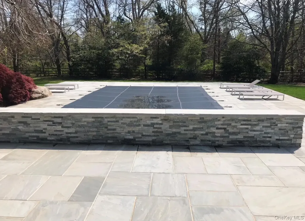 263 Ferry Road Sag Harbor NY 11963