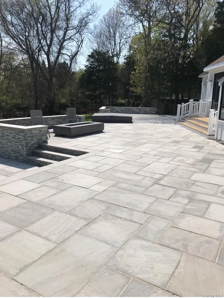263 Ferry Road Sag Harbor NY 11963