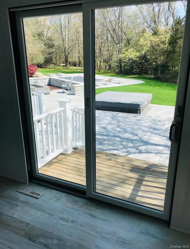 263 Ferry Road Sag Harbor NY 11963