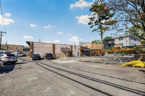 624 Saw Mill River Road Yonkers NY 10710